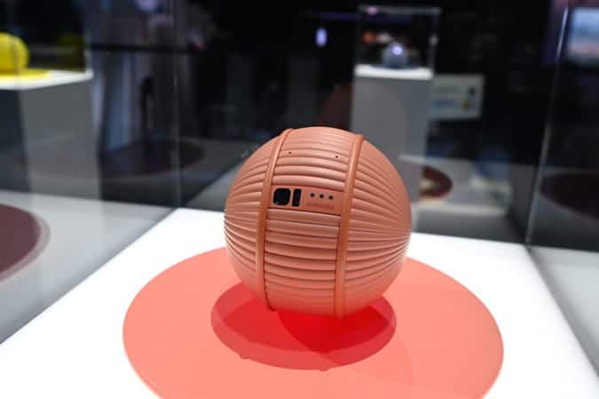 صورة لـ أفضل التقنيات التي تم الكشف عنها في CES 2020 | samsung_ballie_robot-1rB61Jfs-DzTechs