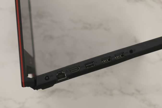 صورة لـ مراجعة Asus TUF Gaming FX505DY: كمبيوتر محمول للألعاب عصري مع بعض المحاذير | ports-pKKDkLfs-DzTechs
