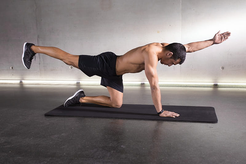 صورة لـ أفضل التطبيقات لممارسة التمارين الرياضة باستخدام وزن الجسم في أي مكان | thumbnail_6_helpful_exercises_800x534-ws0wRIfs-DzTechs