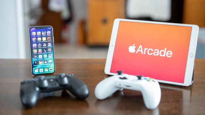 صورة لـ كيفية توصيل جهاز التحكم (يد التحكم) في الألعاب بـ iPad أو iPhone | Apple_Arcade_1_720x405-95yPfJfs-DzTechs