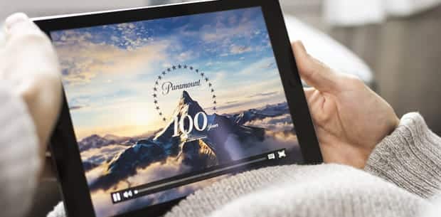 صورة لـ كيفية تنزيل الأفلام على iPad أو iPhone لمشاهدتها في وضع عدم الاتصال | movie-vgfW3Kfs-DzTechs