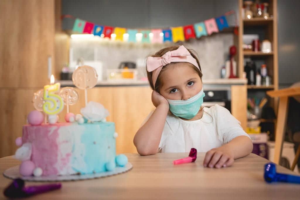 صورة لـ طُرق فريدة للاحتفال بأعياد الميلاد على الإنترنت في أوقات الإغلاق | iStock_1213913980_1024x683-yTAMmWfs-DzTechs