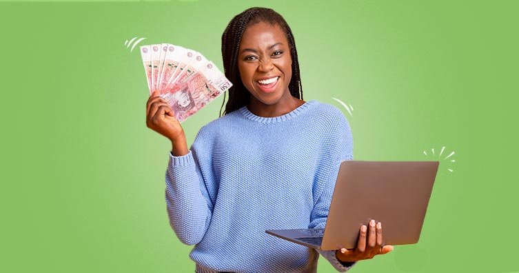 صورة لـ 20 طريقة لكسب المال من موقعك على الويب | woman-holding-50-notes-male-female4-DzTechs