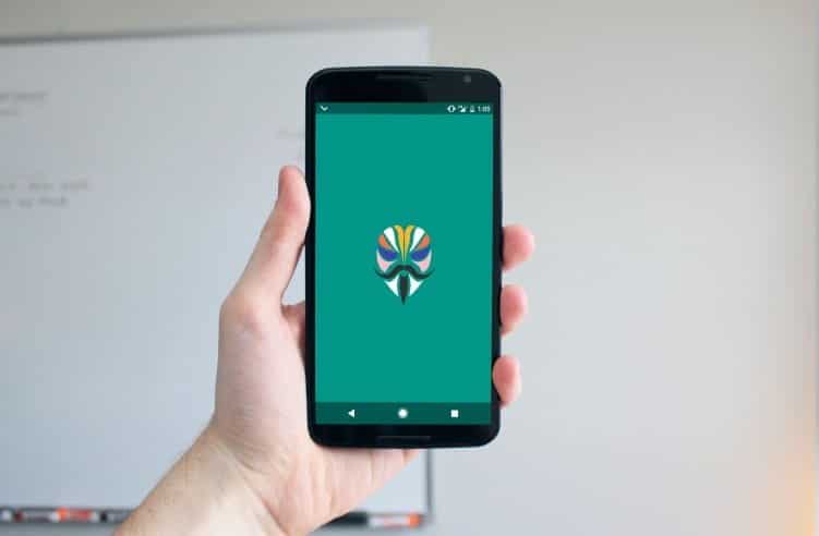 صورة لـ أفضل الوحدات النمطية لـ Magisk لتثبيتها على Android الخاص بك | mockDrop_Nexus_6_in_classroom-75m4KKfs-DzTechs