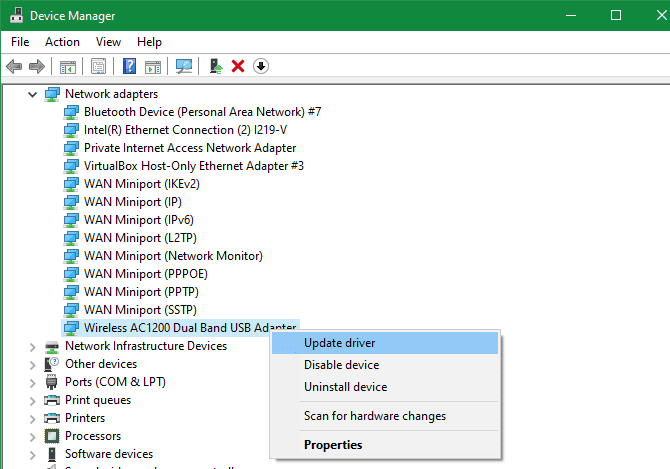صورة لـ كيفية إصلاح خطأ “شبكة Wi-Fi لا تحتوي على تكوين IP صالح” على Windows 10 | Device_Manager_Update_Wireless_Driver-BdIwzLfs-DzTechs