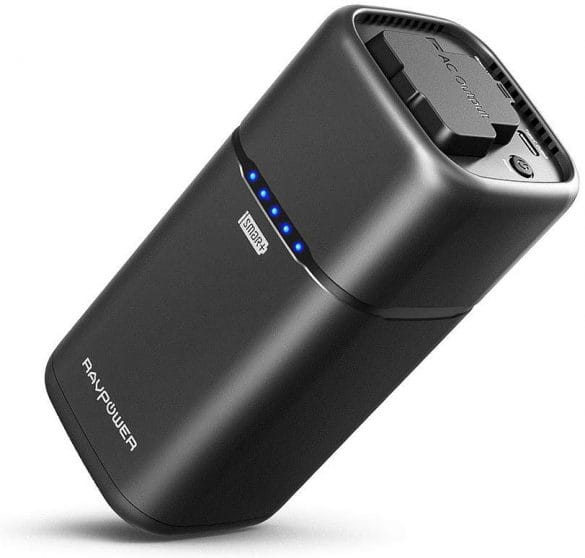 صورة لـ أفضل بنوك الطاقة لشحن أجهزة MacBook في عام 2023 | RAV_Power_Ac_Adapter_585x558-hv25tNfs-DzTechs