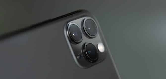 صورة لـ كاميرا iPhone لا تعمل؟ المشاكل الشائعة وكيفية إصلاحها | iPhone_11_camera-gGjrdNfs-DzTechs