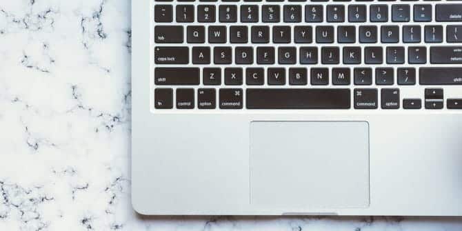 صورة لـ أفضل اختصارات لوحة المفاتيح التي يجب أن تعرفها على الـ Mac | mac_laptop_keyboard_marble_670x335-fAt98Mfs-DzTechs