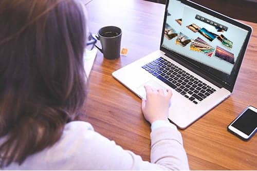 صورة لـ كيفية تحويل تنسيق الصور المتعددة وتغيير حجمها دفعة واحدةً على الـ Mac | new_stream-FyVgBLfs-DzTechs