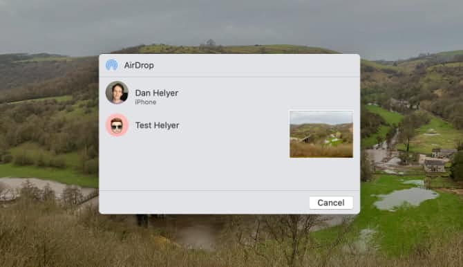 صورة لـ كيفية تشغيل AirDrop على جهاز Mac و iPhone لمشاركة الملفات بسرعة | AirDrop_contact_options_from_Photos_app_Share_Sheet-Hog1iOfs-DzTechs