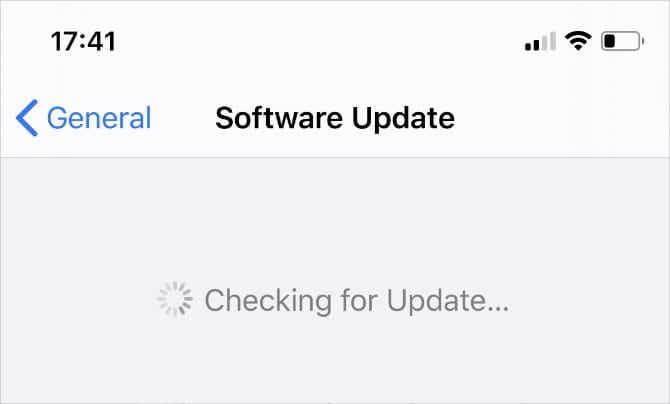 صورة لـ هل “الإرسال السريع” (AirDrop) لا يعمل؟ يُمكنك إصلاحه بسرعة مع هذه النصائح | Checking_for_iOS_Software_Updates_in_iPhone_Settings-1np1zQfs-DzTechs