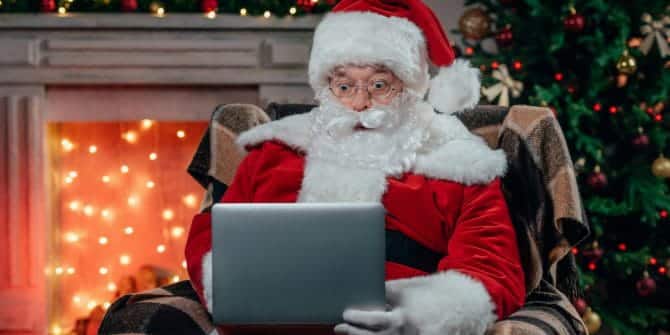صورة لـ ما هو أفضل وقت لشراء جهاز كمبيوتر؟ الأشياء التي يجب وضعها في الاعتبار | Christmas_Office_Templates_Featured_670x335-5zzIIQfs-DzTechs