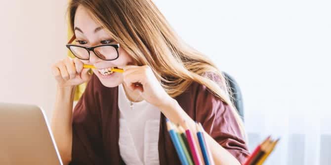 صورة لـ أفضل النصائح لمنع إدمان الإنترنت والدراسة بشكل أكثر فعالية | anxious_frustrated_student_670x335-ldKW4Pfs-DzTechs