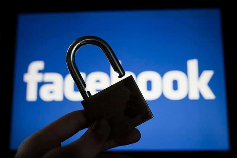 صورة لـ هل تم اختراق حساب Facebook الخاص بك؟ كيف تتحقق (وتصلح المُشكلة) | https_hypebeast.com_image_2018_09_facebook_hacked_50_million_people_1-STk3bPfs-DzTechs
