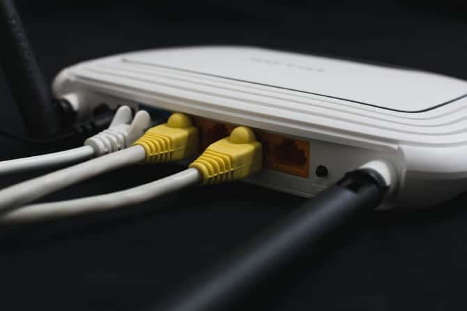 صورة لـ أفضل النصائح المفيدة عندما تكون سرعة VPN بطيئة | muo_security_slow_vpn_ethernet-ugVYlRfs-DzTechs