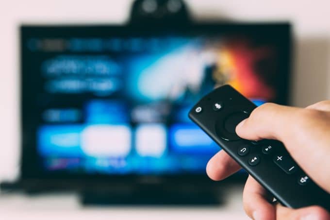 صورة لـ كيفية استخدام التلفزيون كشاشة ثانية لجهاز الكمبيوتر دون خيار “إرسال الشاشة” | wireless_tv-8NEpOggs-DzTechs