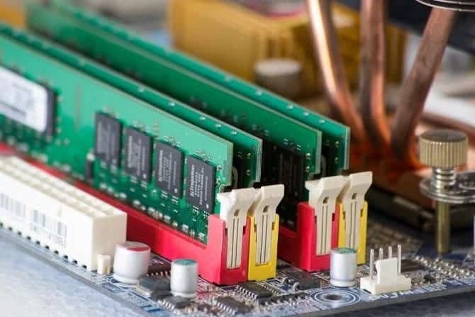 صورة لـ لماذا يتعطل Windows؟ أكثر الأسباب شيوعًا | 1FgJ8bQsQB2qXEiZKz5VE6A-DzTechs