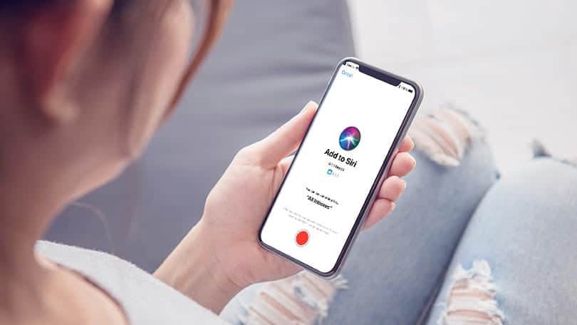 صورة لـ كيفية إيقاف تشغيل Siri على iPhone أو iPad أو Mac أو Apple Watch | 1nIoUro4KDfRaOQHrysZtpw-DzTechs