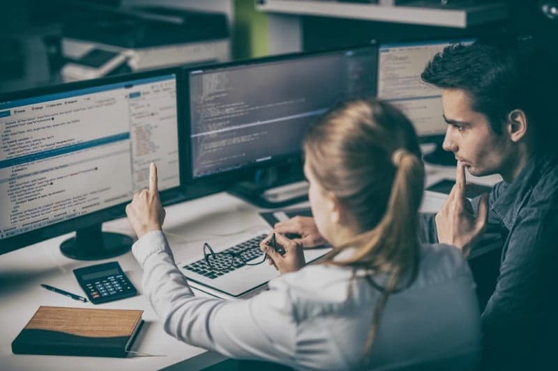 صورة لـ هل يجب أن تكون مبرمجًا؟ اختبارات الكفاءة في البرمجة لمساعدتك على اتخاذ القرار | 1-CluZdH-XzoZ6dlUxjkgEg-DzTechs
