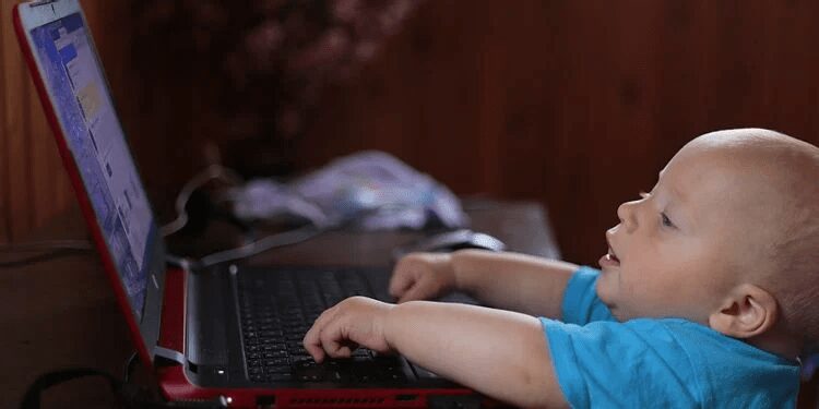 صورة لـ أشهر الطرق التي يستهدف بها مجرمو الإنترنت الأطفال عبر الإنترنت | 14FzTMFHiL5hKgFfJiLTJJg-DzTechs