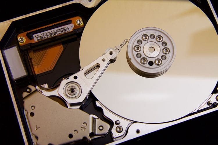 صورة لـ مقارنة بين SSD و HDD: أي جهاز تخزين يجب أن تختار؟ | 1PTgjwBn3v98fsi00cotCWQ-DzTechs
