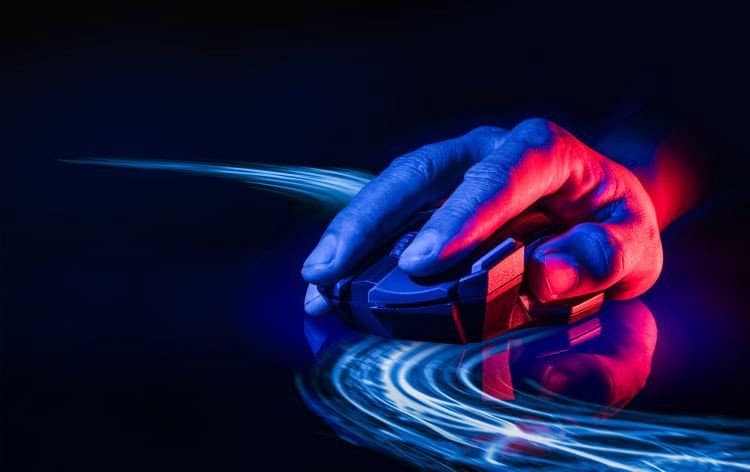 صورة لـ ما هي حساسية الماوس (نقطة لكل بوصة) وهل يمكن أن تجعل الألعاب أسهل؟ | 1ps6ORr3QXq_8YsU2X722Lg-DzTechs