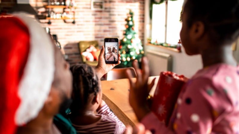 صورة لـ كيفية استضافة حفلة افتراضية باستخدام Zoom والتواصل مع أحبائك | 19-8INm7j4m9mmaMWpfS38Q-DzTechs
