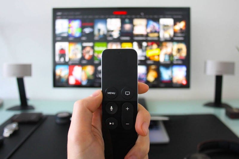 صورة لـ هل مللت من البقاء وحيدًا؟ خيارات بديلة أفضل من مشاهدة Netflix | 1jed0SBHaeUsNa7VI0b44ag-DzTechs