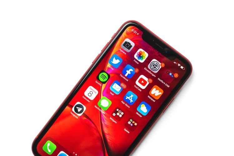 صورة لـ هل ترغب في التبديل من Android إلى iPhone؟ هنا بعض الاختلافات للنظر فيها | 18mPty_vsiUU-uBhOATGZAg-DzTechs