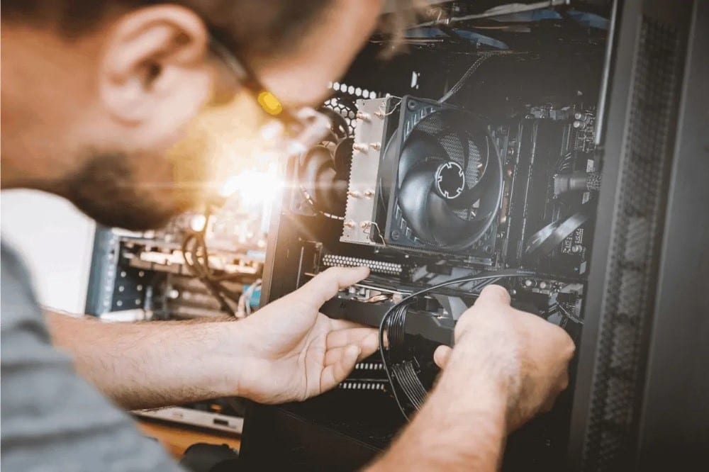 صورة لـ ما هو زر BIOS Flash على اللوحة الأم وكيف يعمل؟ | 1n91Thvg7E9v19o5LL7cLXA-DzTechs