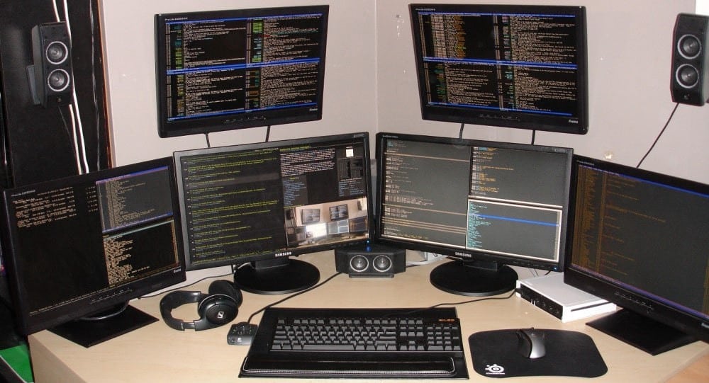 صورة لـ أفضل تطبيقات إدارة النوافذ لنظام التشغيل Linux | 1AdPPFnWIe5n16Okv1R2qAA-DzTechs