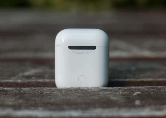 صورة لـ مشاكل Apple AirPods الشائعة وكيفية إصلاحها | 1NY7TIHF6JmcCNm9ybMtNkA-DzTechs