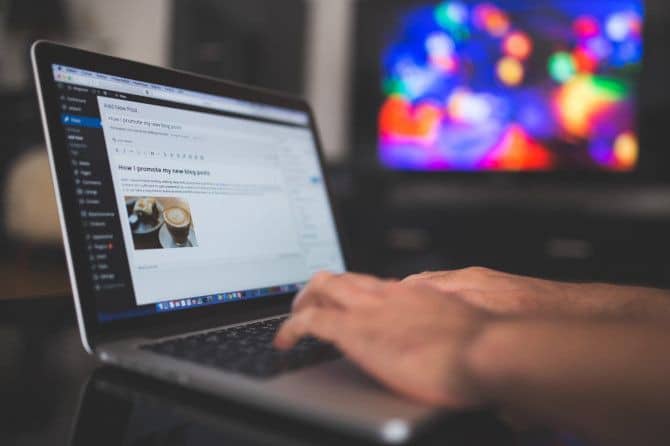 صورة لـ لماذا شبكة Wi-Fi الخاصة بي بطيئة جدًا؟ إليك كيفية إصلاحها | 1vnOq0e_Kg9Hs71NAbyKi0g-DzTechs