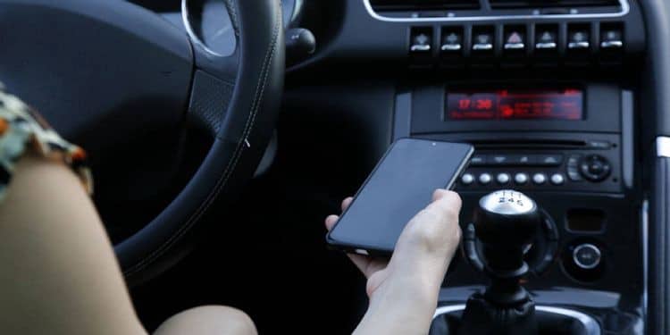 صورة لـ بعض الأسباب لاحتياج سيارتك القادمة إلى تقنية Bluetooth | 1Svz_Md29upkHzuSkkbS01A-DzTechs