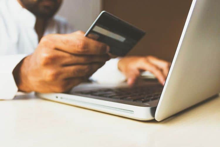 صورة لـ التهديدات الأمنية للتسوق عبر الإنترنت وكيفية تجنبها | 1id_k21b-bj2OZUyVYtwFyw-DzTechs