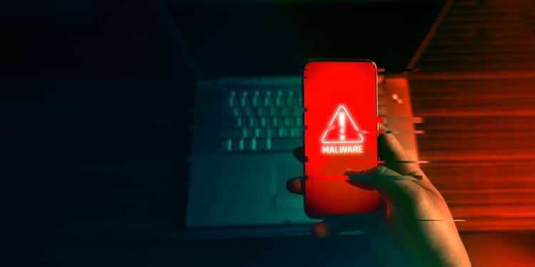 صورة لـ أكثر مخاطر تسجيل الدخول إلى شبكات Wi-Fi العامة | 15J3LWDDxyiQbd_HtP3g2rQ-DzTechs