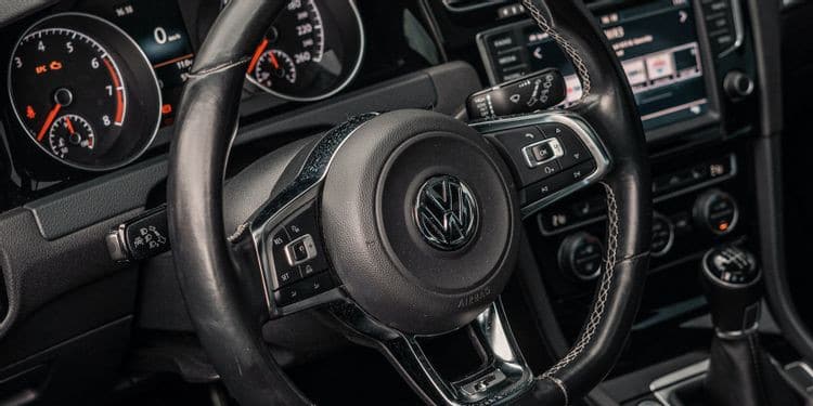 صورة لـ كيف يعمل نظام تثبيت السرعة في المركبات؟ | 1xQksKCovBVBauYI557wyzg-DzTechs