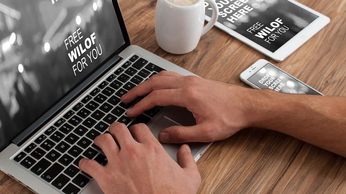 صورة لـ كيفية الحصول على لون الخط الدقيق الذي تريده في Pages على الـ Mac | 1rzc4LXM1s3XVFJIHIpWpzg-DzTechs