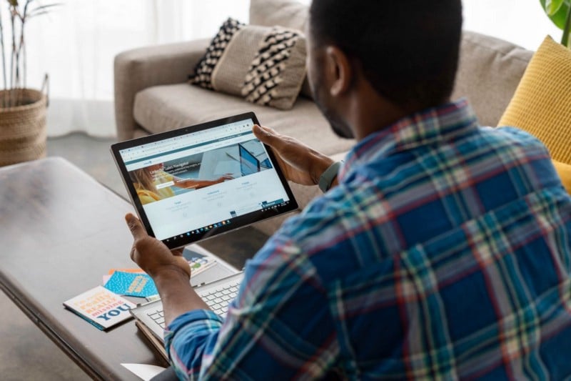 صورة لـ كيفية مُراسلة مكاتب القبول والتسجيل المُحتملة على LinkedIn | 1Gw7onJlmPw1KP0IjSU5gqg-DzTechs