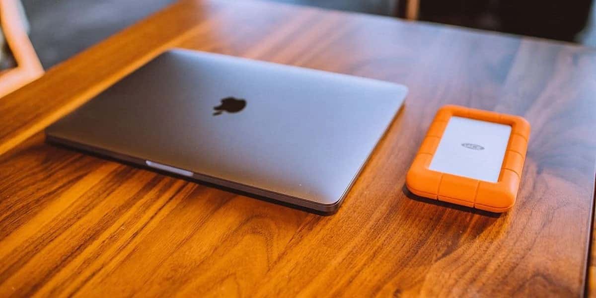 صورة لـ بعض العيوب المُقلقة التي تُصاحب شراء MacBook | 1BhPROiqUXM82nCOhxIPl5g-DzTechs