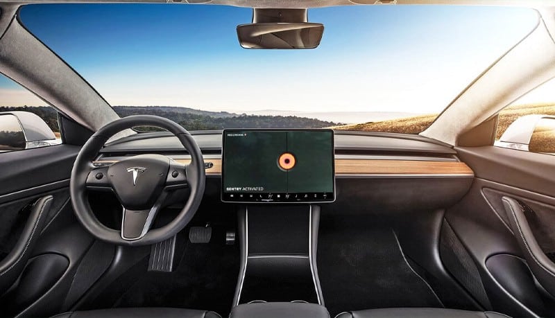 صورة لـ ما هو وضع الحراسة في سيارات Tesla وكيف يعمل؟ | 1CFWcsXB0t-z01_qlvf-xNQ-DzTechs