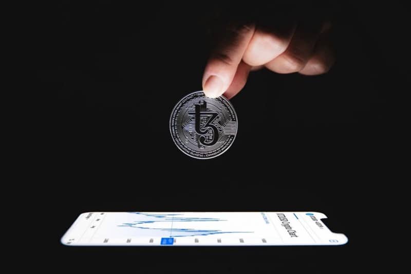 صورة لـ ماذا يحدث لعملاتك المشفرة إذا أفلست Coinbase؟ | 1SJl8rPz5jV-hAARpSKyT1w-DzTechs
