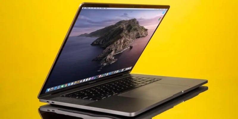 صورة لـ لماذا يجب ألا تغلق الـ MacBook أبدًا إذا كان لديك غطاء كاميرا | 1e_v4D775dVvZq8-vYcNG5g-DzTechs