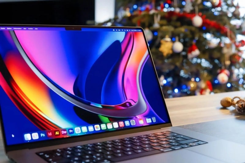 صورة لـ هل MacBook Pro المُزوّد بشريحة M1 Max مُناسب للألعاب؟ | 1o3zs88UgAo4jB7hU4flVWQ-DzTechs
