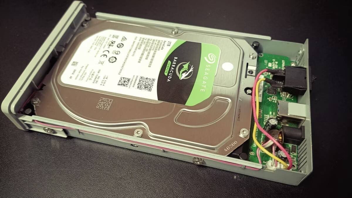 صورة لـ كيفية توصيل القرص الصلب والحصول على البيانات منه بهذه الطرق | 1NGvaWjqeUEQQnFRYBdS7gg-DzTechs