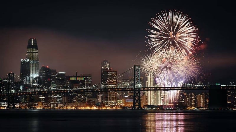 صورة لـ كيفية التقاط صور مذهلة لعرض الألعاب النارية: أفضل النصائح | 1o-Nz09LzIr9a9uo4C7l6wA-DzTechs
