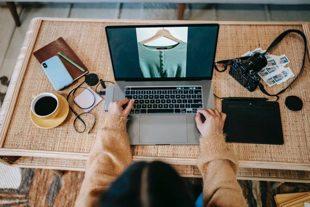 صورة لـ أفضل الوظائف عن بُعد التي لا تتطلب شهادة جامعية | 1w-GOZZqGUVKqbicMP_5ciQ-DzTechs