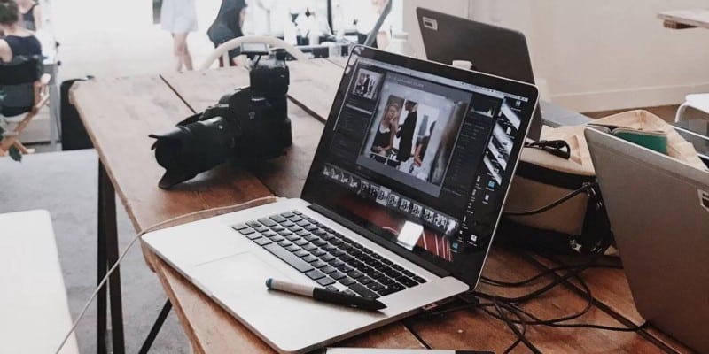 صورة لـ أفضل الوظائف عن بُعد التي لا تتطلب شهادة جامعية | 1y0AxN-yIPUTVYaddzSw8dw-DzTechs