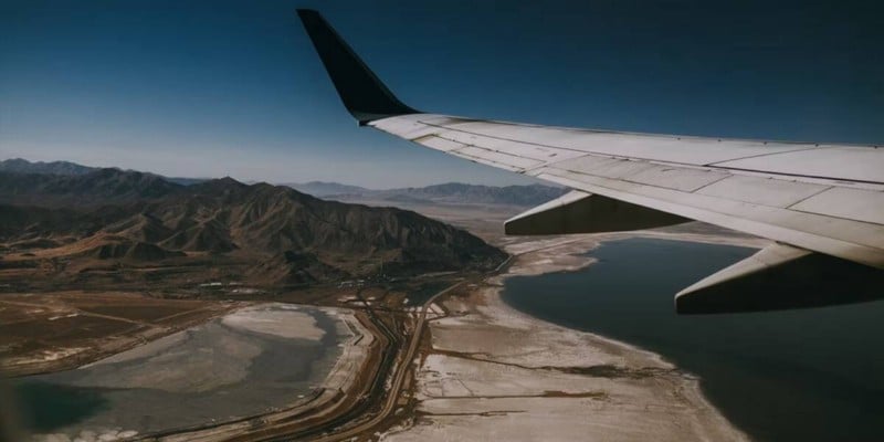 صورة لـ نصائح لالتقاط الصور من نافذة الطائرة | 1T6_xHFLxiqfS8FCPacw-Ng-DzTechs