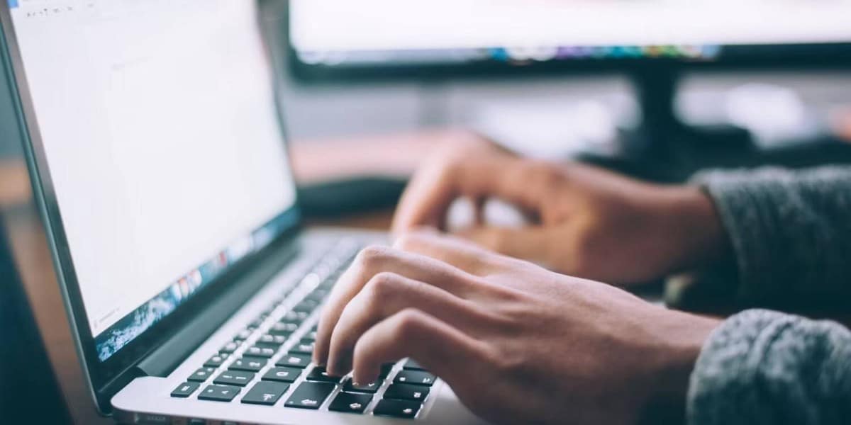 صورة لـ نصائح للعثور على تخصصات التدوين الأكثر ربحية | 1n3wlOBxDENSgZSbKBmLAmw-DzTechs